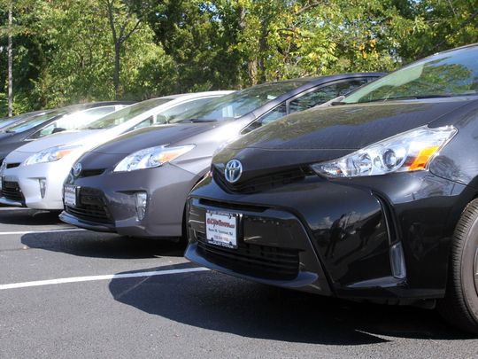 Xăng giảm giá khiến xe hybrid đứng trước tình hình không mấy sáng sủa 1