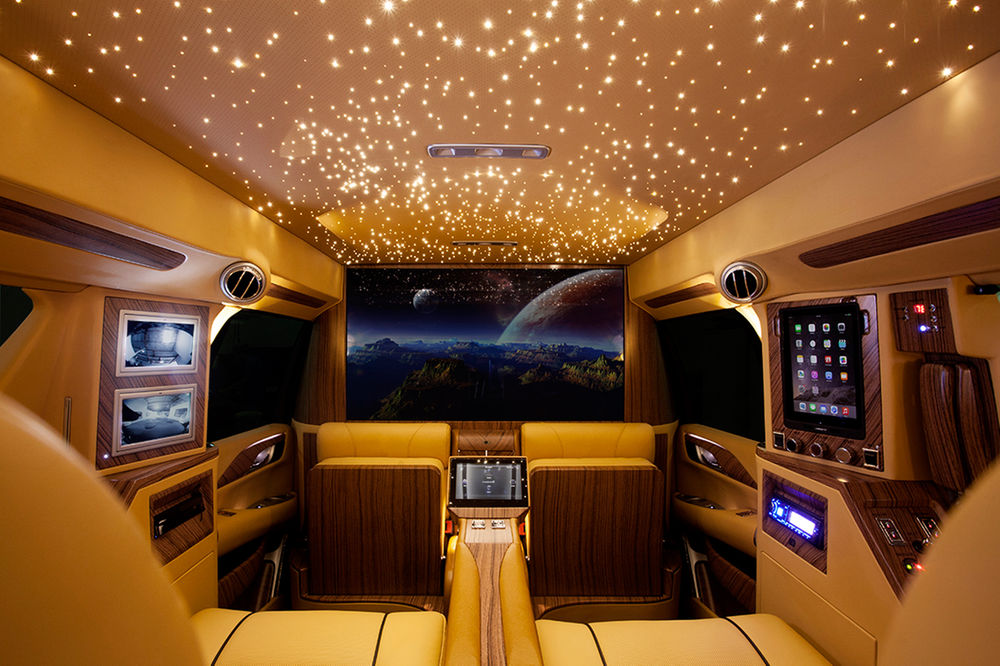 Không gian cabin của Cadillac Escalade 2016 với "bầu trời đêm" đầy mơ mộng 1