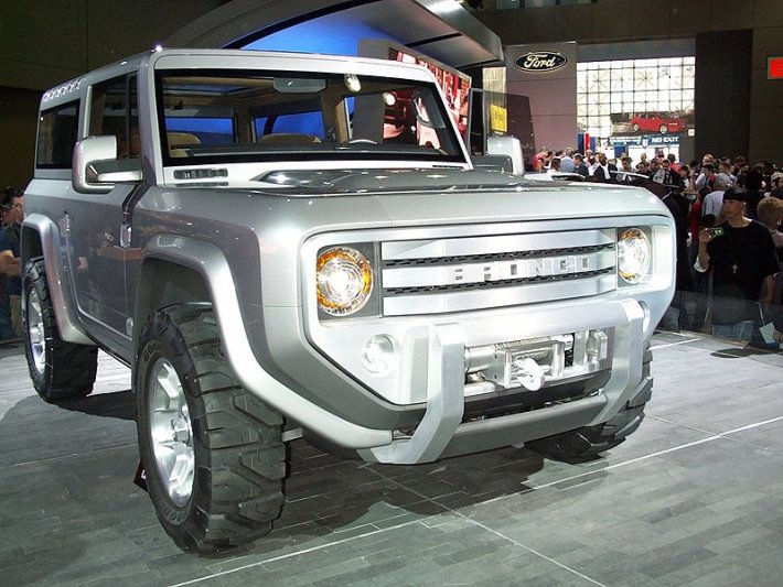 Bản Ford Bronco concept 2004 tại New York Auto Show​ 1