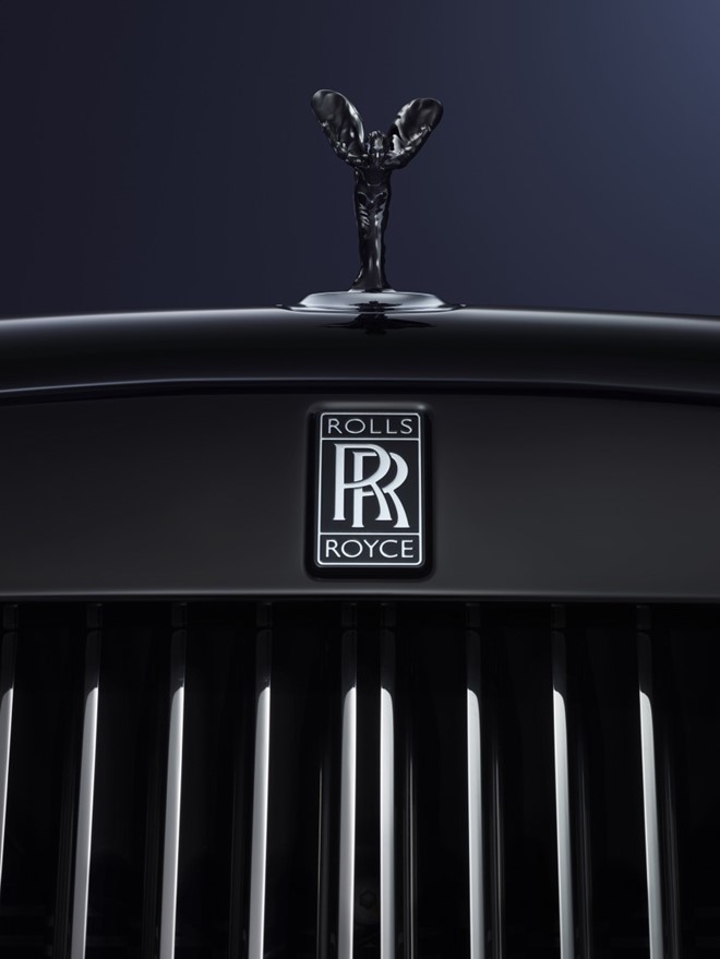 Rolls-Royce Wraith và Ghost phiên bản mới dành cho giới trẻ