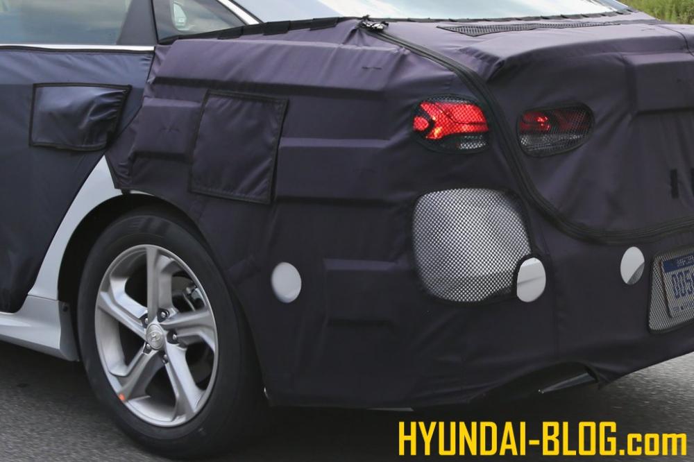 Hình ảnh mẫu Hyundai Sonata 2018 trên đường thử nghiệm 3.