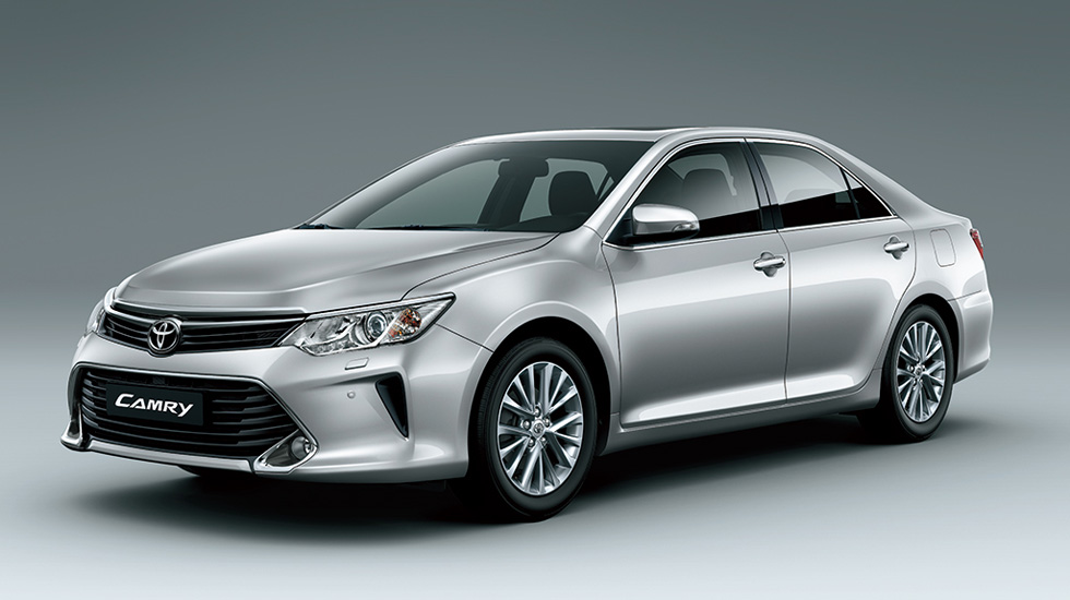 Toyota Camry sở hữu thiết kế năng động, thể thao.