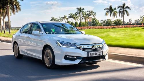 Honda Accord bản 2.4 là mẫu xe đã có giá bán giảm so với mức thuế giảm.