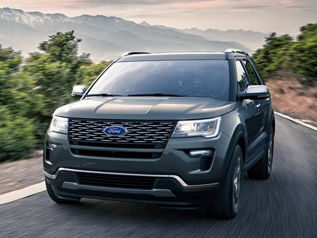 SUV cỡ  lớn Ford Explorer 2018 mới: Nhiều tiện nghi và an toàn hơn.