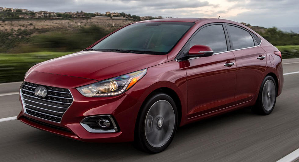 Phiên bản tiêu chuẩn của Hyundai Accent 2018 cũng mang đến nhiều trang bị