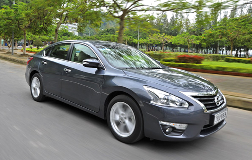 Nissan Teana giảm giá niêm yết 191 triệu đồng, xuống còn 1,299 tỷ đồng.