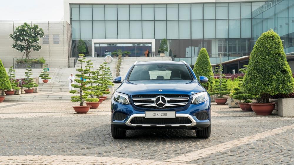 Thông tin chi tiết Mercedes-Benz GLC 200 2018 giá 1,684 tỷ đồng tại Việt Nam a3