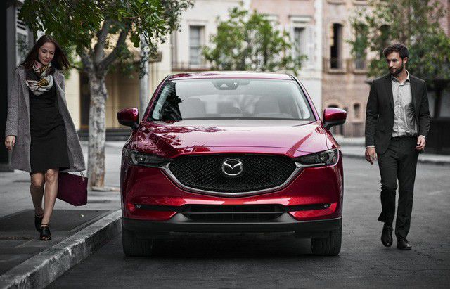 Giá xe Mazda CX-5 2018 khởi điểm từ 899 triệu đồng..