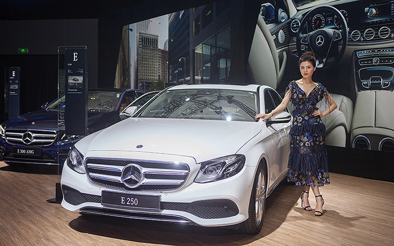 Ngắm người đẹp và xe sang Merc tại triển lãm Mercedes-Benz Fascination - Ảnh a7
