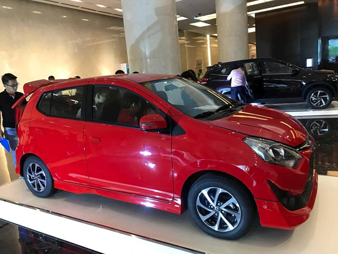 Toyota Wigo 2018 nhập Indonesia về đại lý Việt với giá từ 341 triệu đồng...