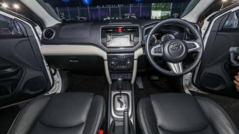 Toyota Rush 2019 ra mắt với trang bị an toàn mới, giá từ 454 triệu đồng