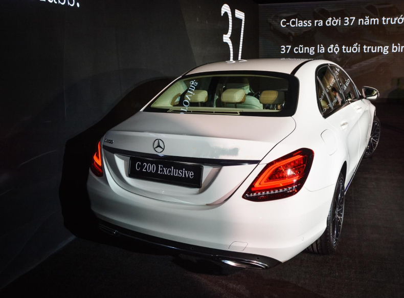 Ảnh chi tiết Mercedes-Benz C200 Exclusive 2019 vừa trình diện khách Việt5