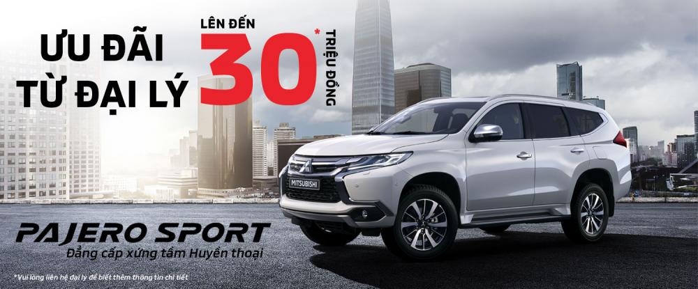 Giá xe Mitsubishi Pajero Sport Gasoline 4x2 AT giảm 30 triệu đồng trong tháng 3/2019