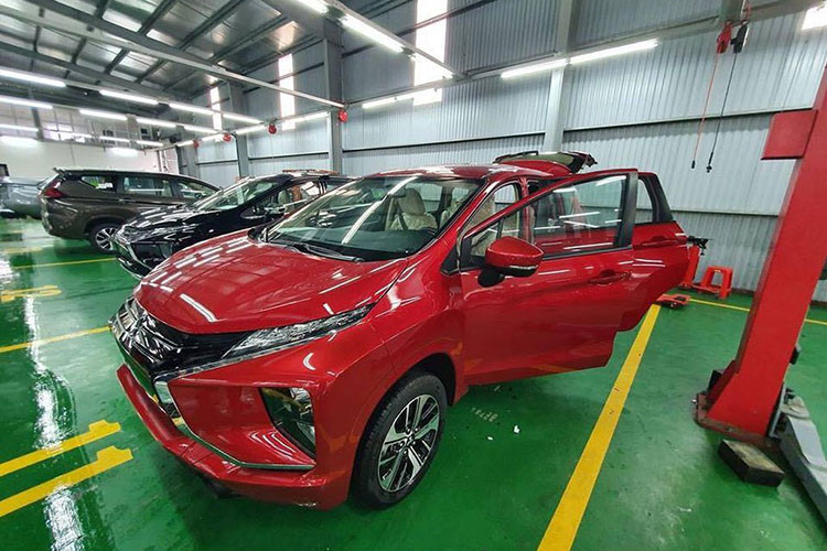 Mitsubishi Việt Nam tung bản Xpander màu đỏ cho khách Việt
