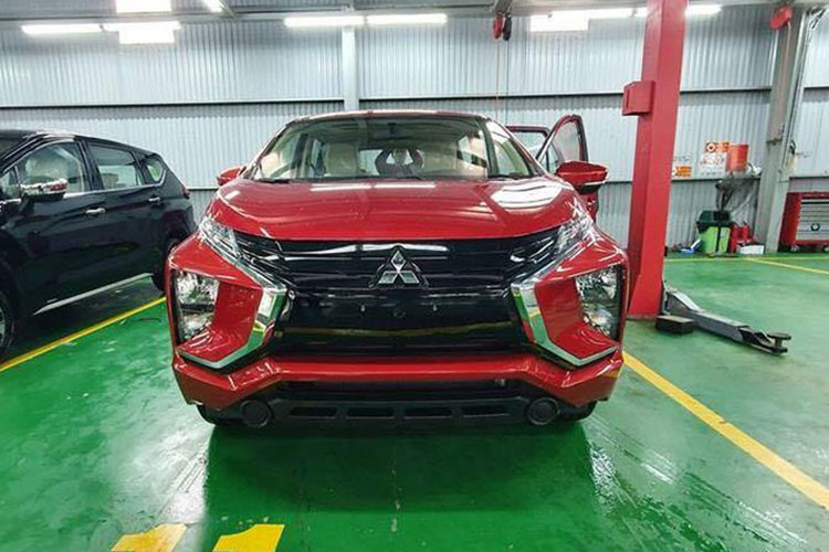 Mitsubishi Việt Nam tung bản Xpander màu đỏ cho khách Việt2aa