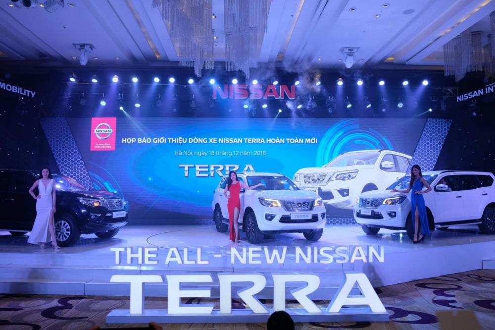 Quyết đấu với Fortuner, Nissan Terra giảm giá niêm yết để thu hút khách hàng