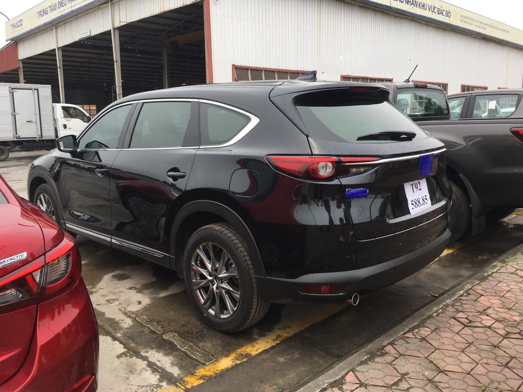 Xuất hiện Mazda CX-8 tại nhà máy của Thaco, chuẩn bị ra mắt trong tháng 6 2a