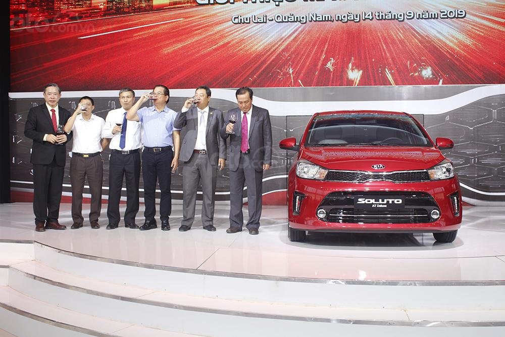 Kia Soluto vừa chính thức ra mắt khách Việt, giá chỉ từ 399 triệu 1a
