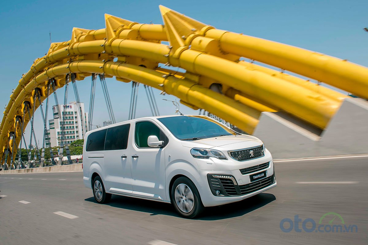 Peugeot Traveller 2019 giảm 50 triệu đồng tại Việt Nam 1a