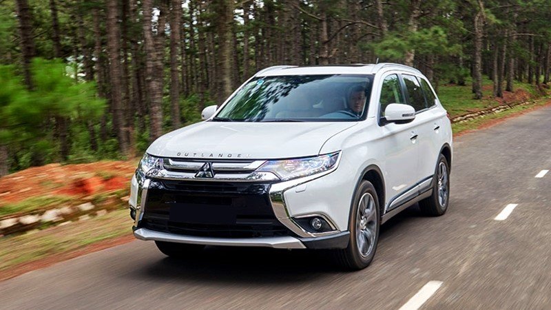 Giá xe Mitsubishi tháng 12/2019 giảm đến gần 100 triệu đồng, quyết cạnh tranh dịp Tết 3a