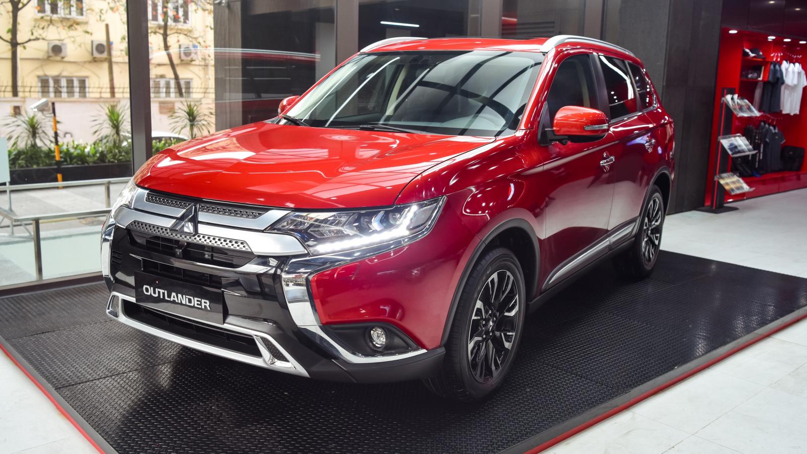 Giá xe Mitsubishi tháng 3/2020 nhận ưu đãi cao nhất lên đến 120 triệu đồng 1a
