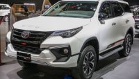 Toyota trình làng Fortuner TRD Sportivo 2017