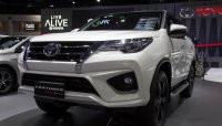 Cận cảnh Toyota Fortuner TRD 2.8L máy dầu 2018 vừa ra mắt