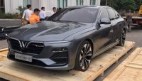 Sedan VinFast LUX A2.0 khui màn tại Vinhome