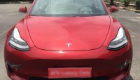 Chiếc Tesla Model 3 thứ 2 được đưa về Việt Nam có màu đỏ rực