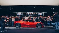 Siêu xe Acura NSX 2017 đầu tiên chốt giá 1,2 triệu USD