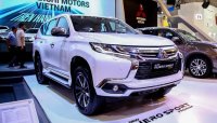 Mitsubishi Pajero Sport trang bị vượt trội vẫn bị Fortuner cho "hít khói"