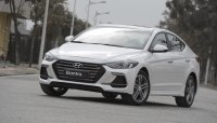 Hyundai Elantra Sport 2018 có giá bao nhiêu tại Việt Nam? 