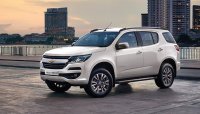 Chevrolet Trailblazer 2018 nhận đặt hàng với giá tạm tính 1 tỷ đồng, đấu Toyota Fortuner