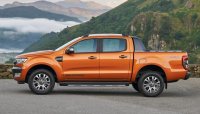 Tháng 4/2018: Ford Ranger mất ngôi, chỉ bán được 73 xe