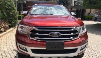 Cận cảnh Ford Everest 2018 giá 850 triệu đồng tại đại lý, chờ ngày mở bán 